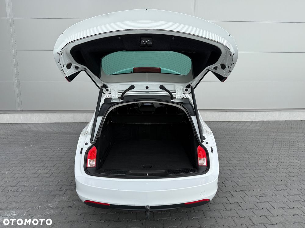 Opel Insignia 2.0 CDTI Sports Tourer Design Edition - 23