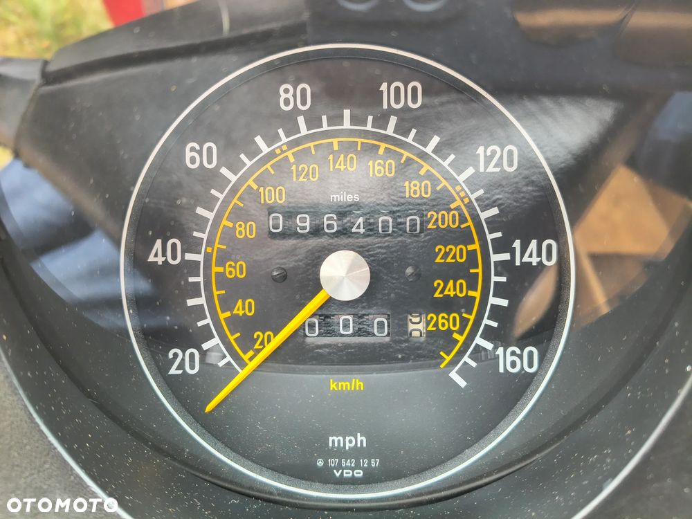 Mercedes-Benz SL - 12