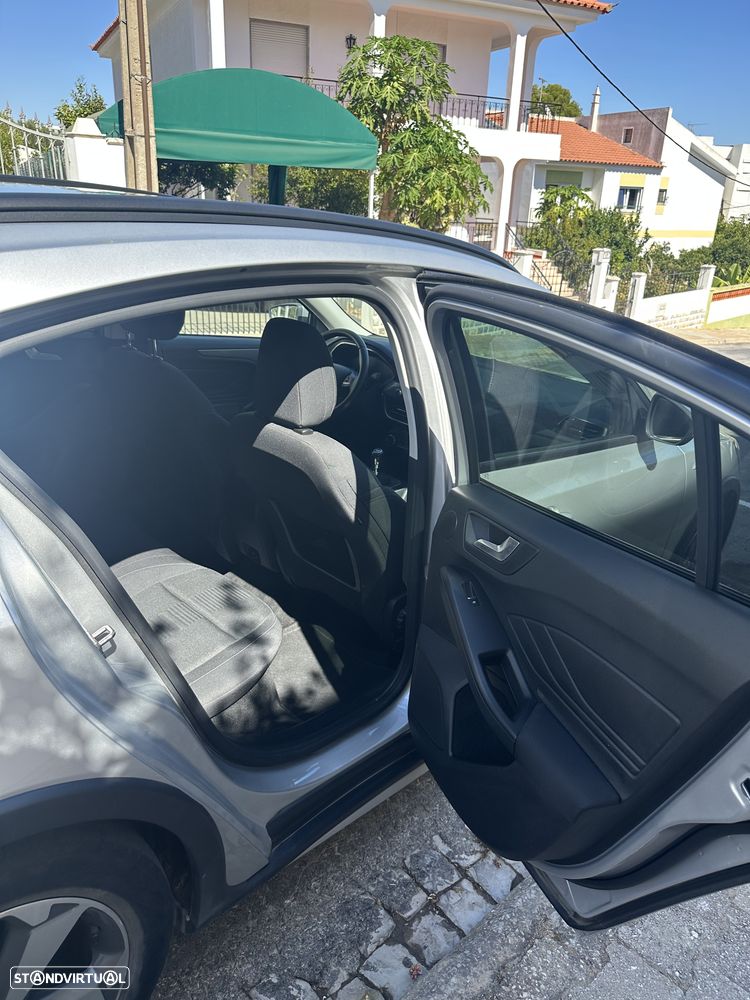 Ford Focus 1.0 EcoBoost Active - 8