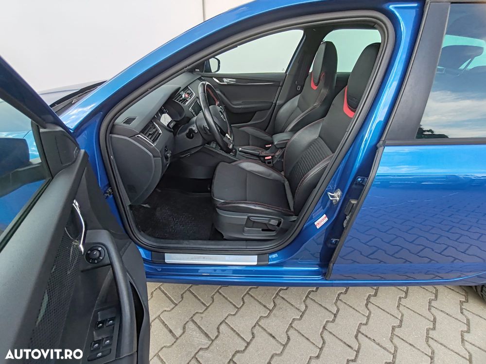 Skoda Octavia 2.0 TSI DSG RS - 5