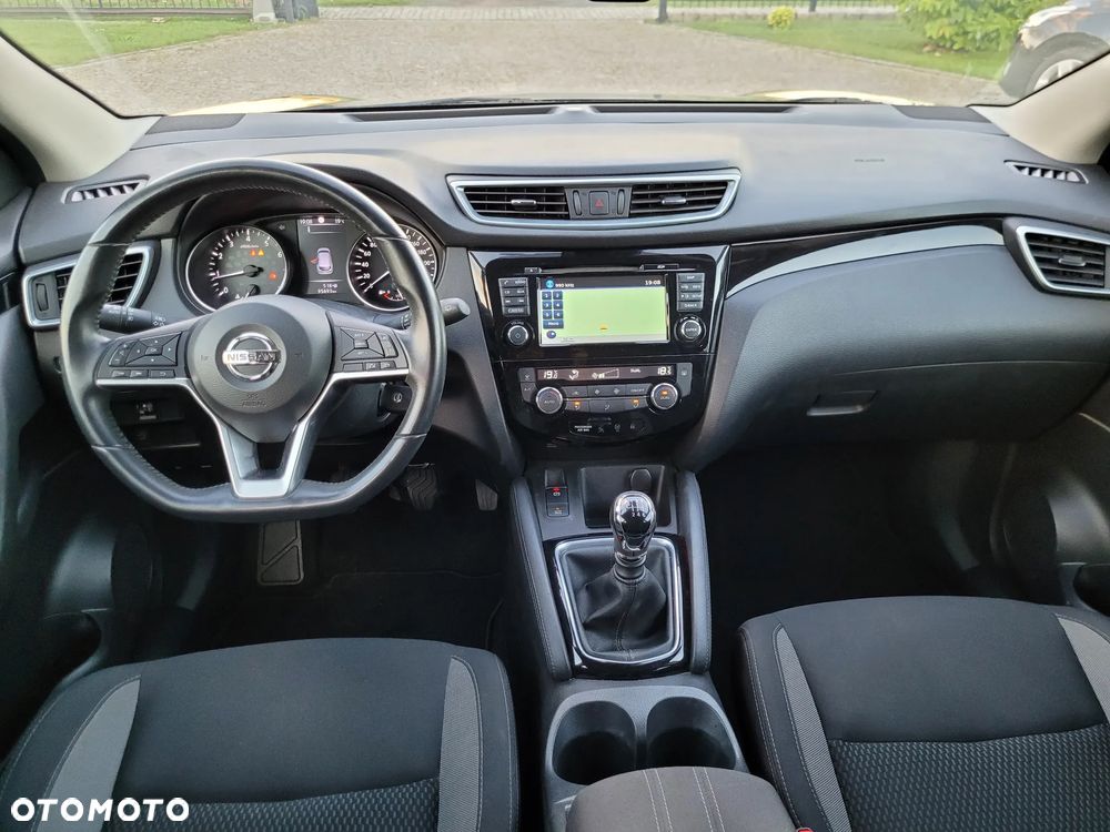 Nissan Qashqai 1.2 DIG-T N-Connecta EU6 - 8