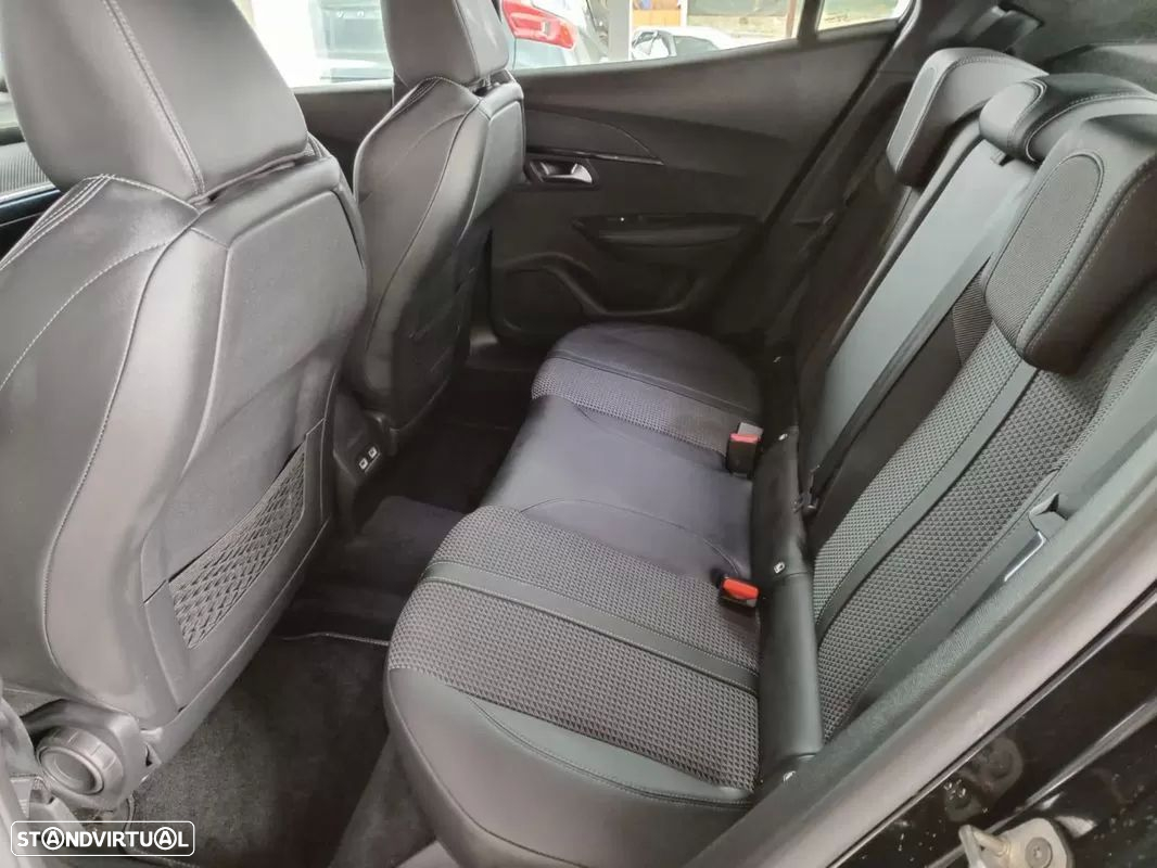 Peugeot 2008 1.2 PureTech GT Pack EAT8 - 12