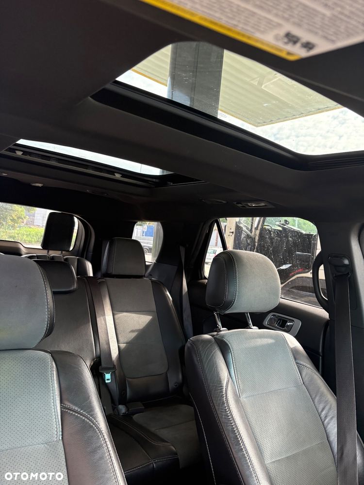 Ford Explorer - 9