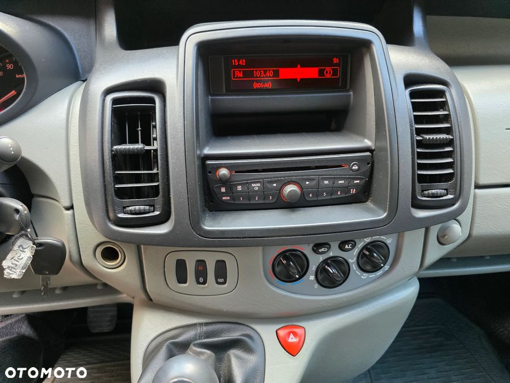 Renault trafic - 8