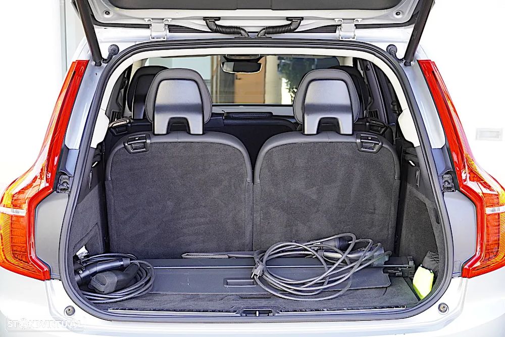 Volvo XC 90 2.0 T8 PHEV Plus Dark AWD - 24