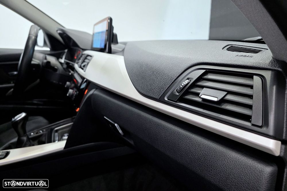 BMW 318 d Touring - 24