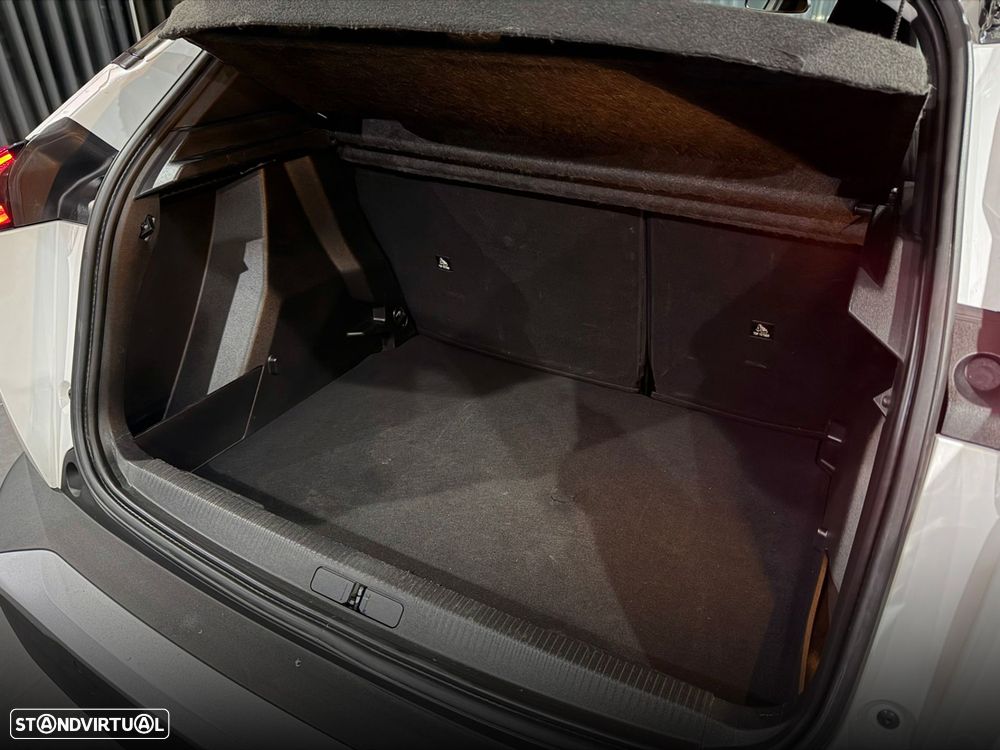 Peugeot 2008 1.5 BlueHDi Active Pack EAT8 - 31