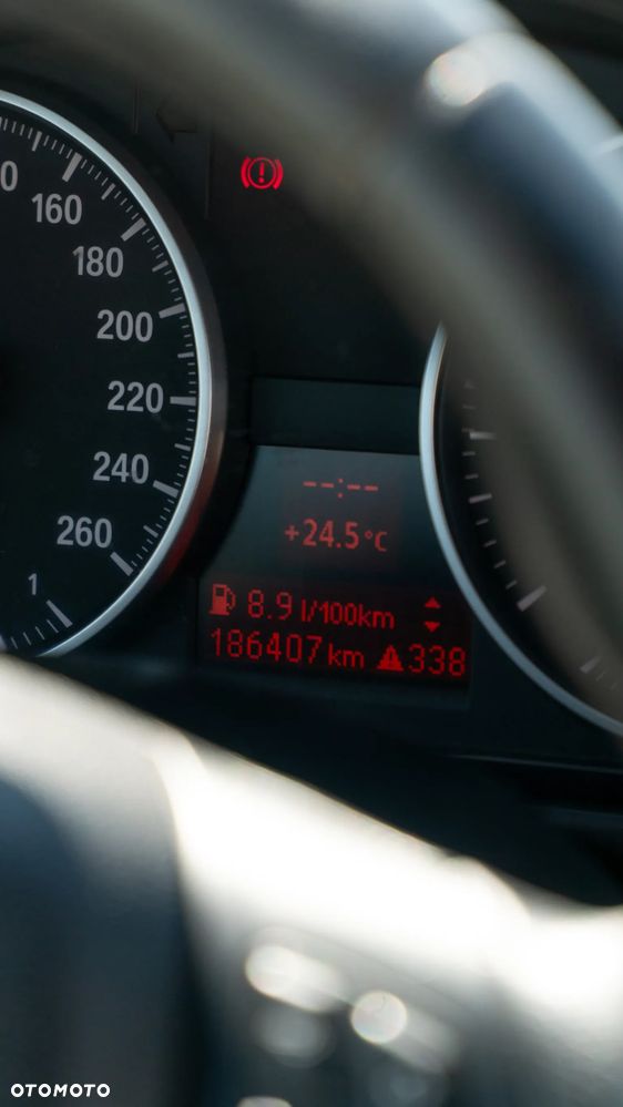 BMW Seria 3 320d - 23
