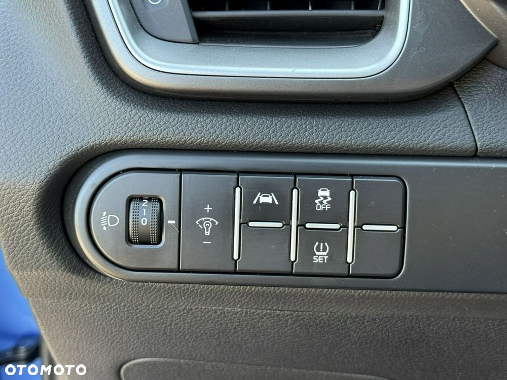 Kia Ceed - 21