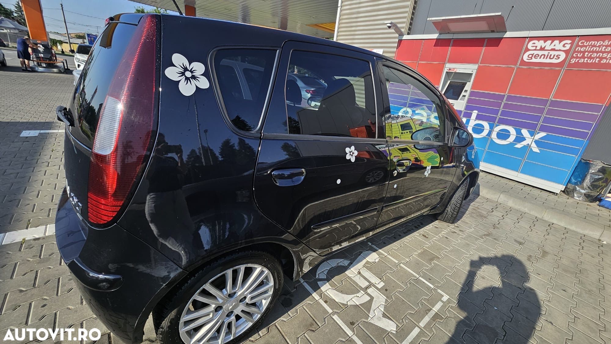 Mitsubishi Colt 1.5 Invite - 1