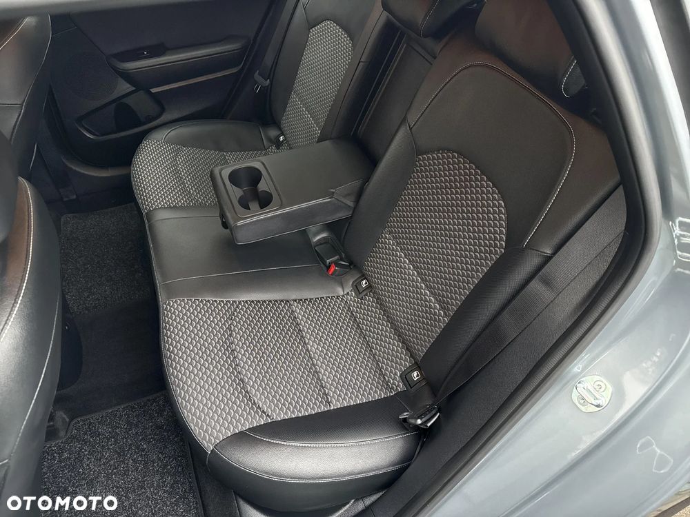 Kia Ceed 1.5 T-GDI Tribute DCT - 12