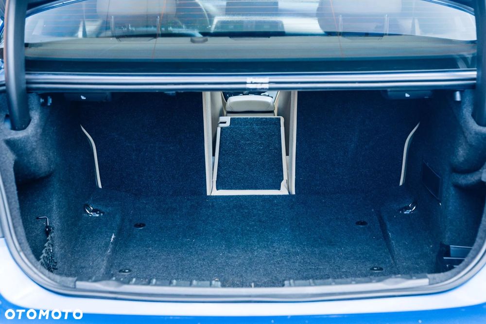 BMW Seria 3 328i - 25