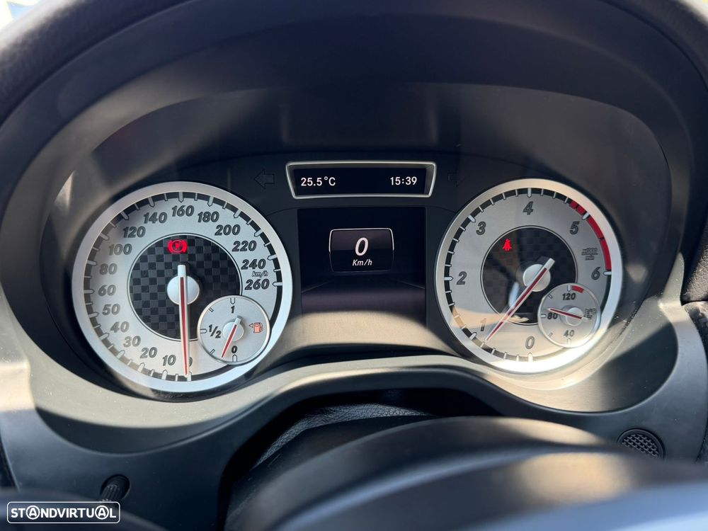 Mercedes-Benz A 180 CDI BE AMG Line - 25