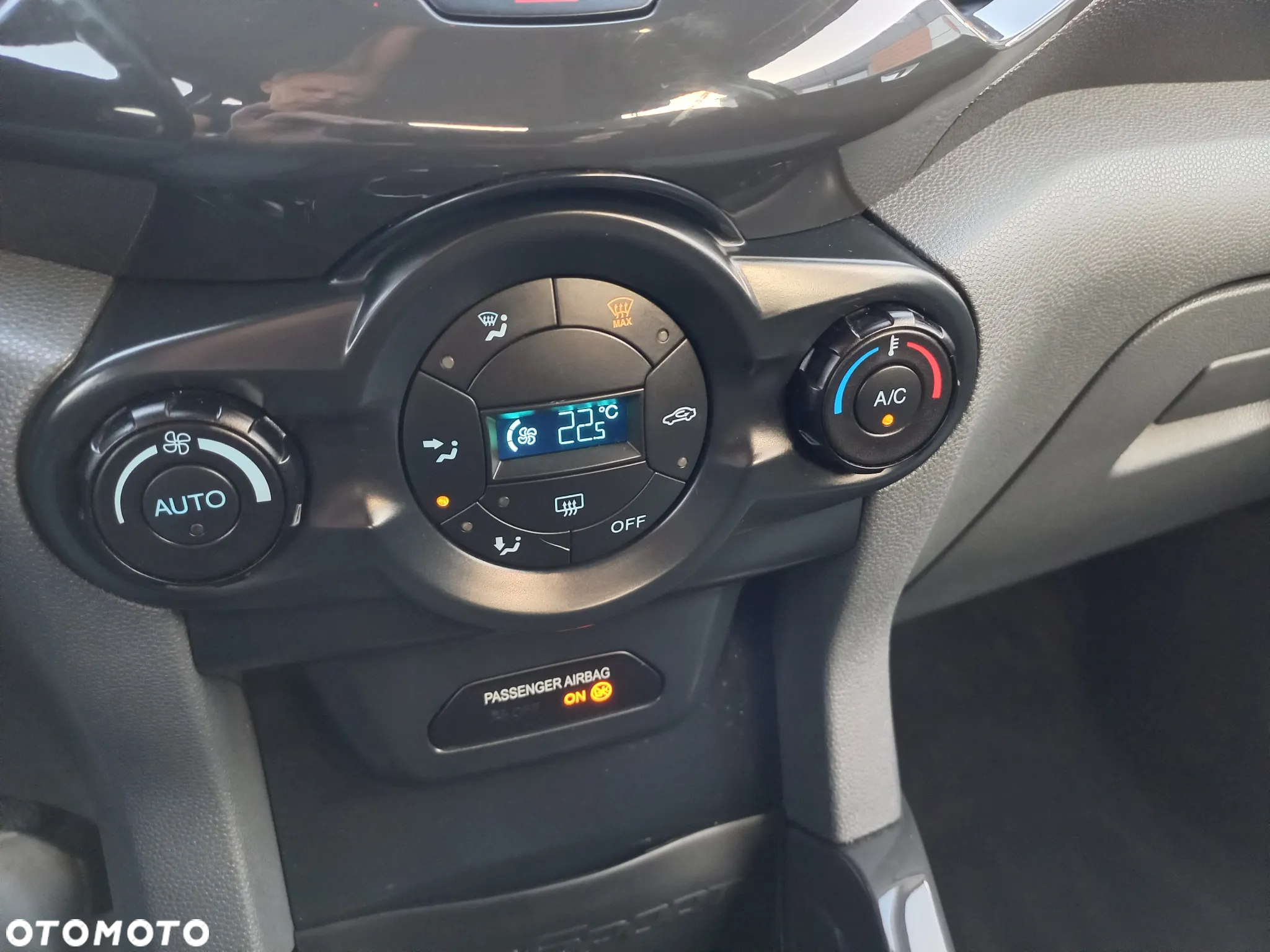 Ford EcoSport 1.0 EcoBoost TITANIUM - 25