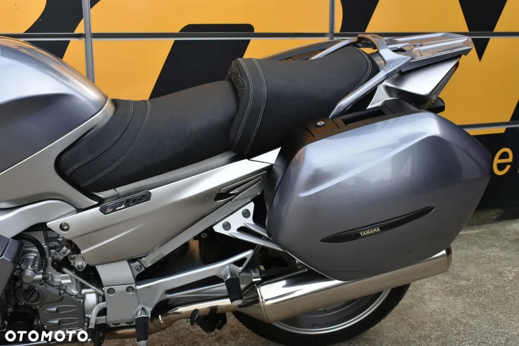 Yamaha FJR - 10