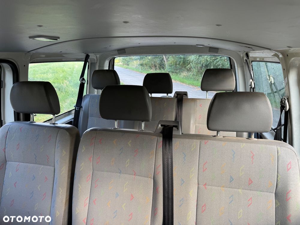 Volkswagen Transporter - 8