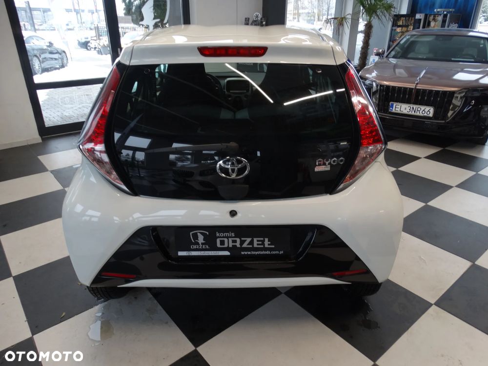 Toyota Aygo - 16