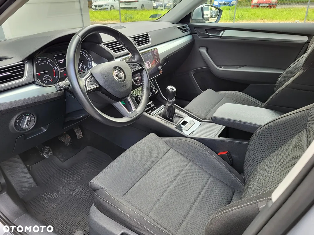 Skoda Superb 2.0 TDI Ambition - 10