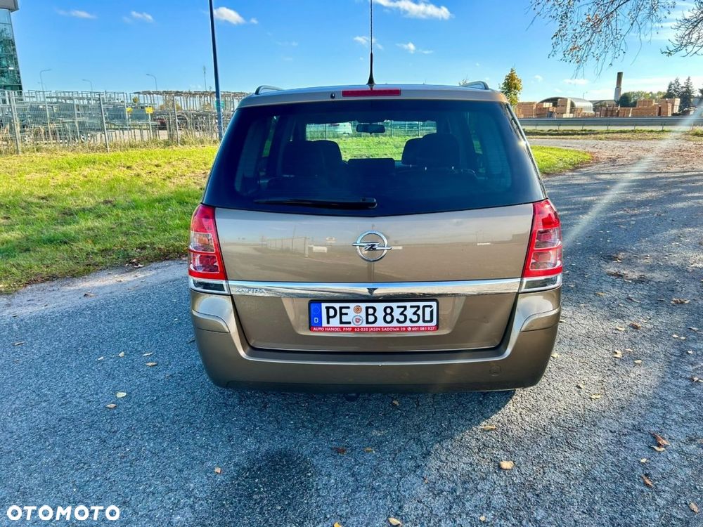 Opel Zafira - 3