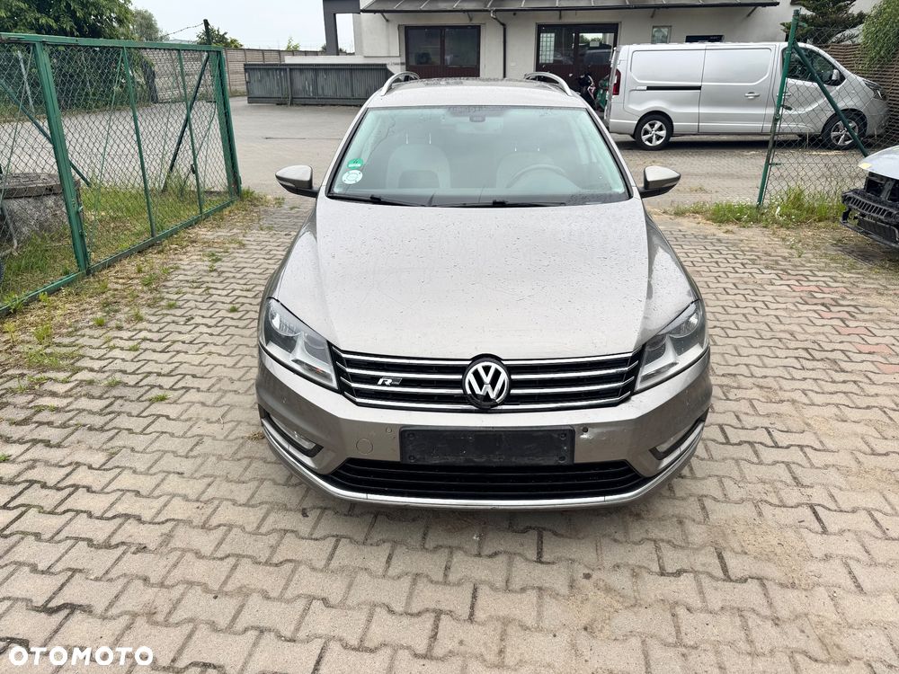 Volkswagen Passat 2.0 TDI BlueMotion Technology R-Line - 3