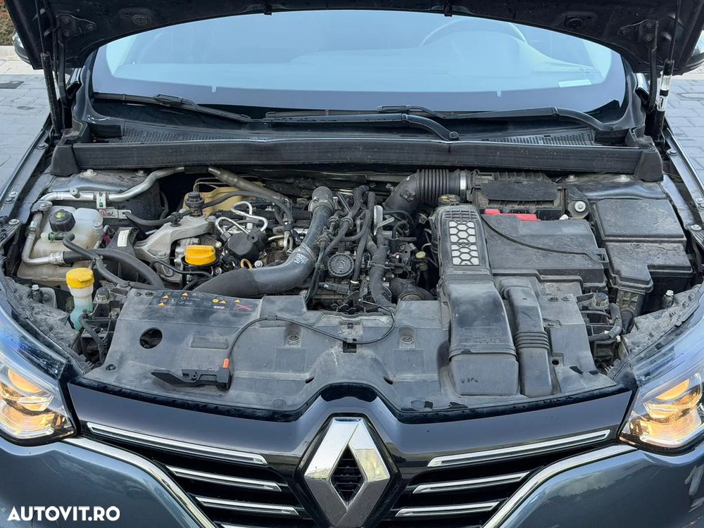 Renault Megane Grandtour TCe 140 GPF INTENS - 27