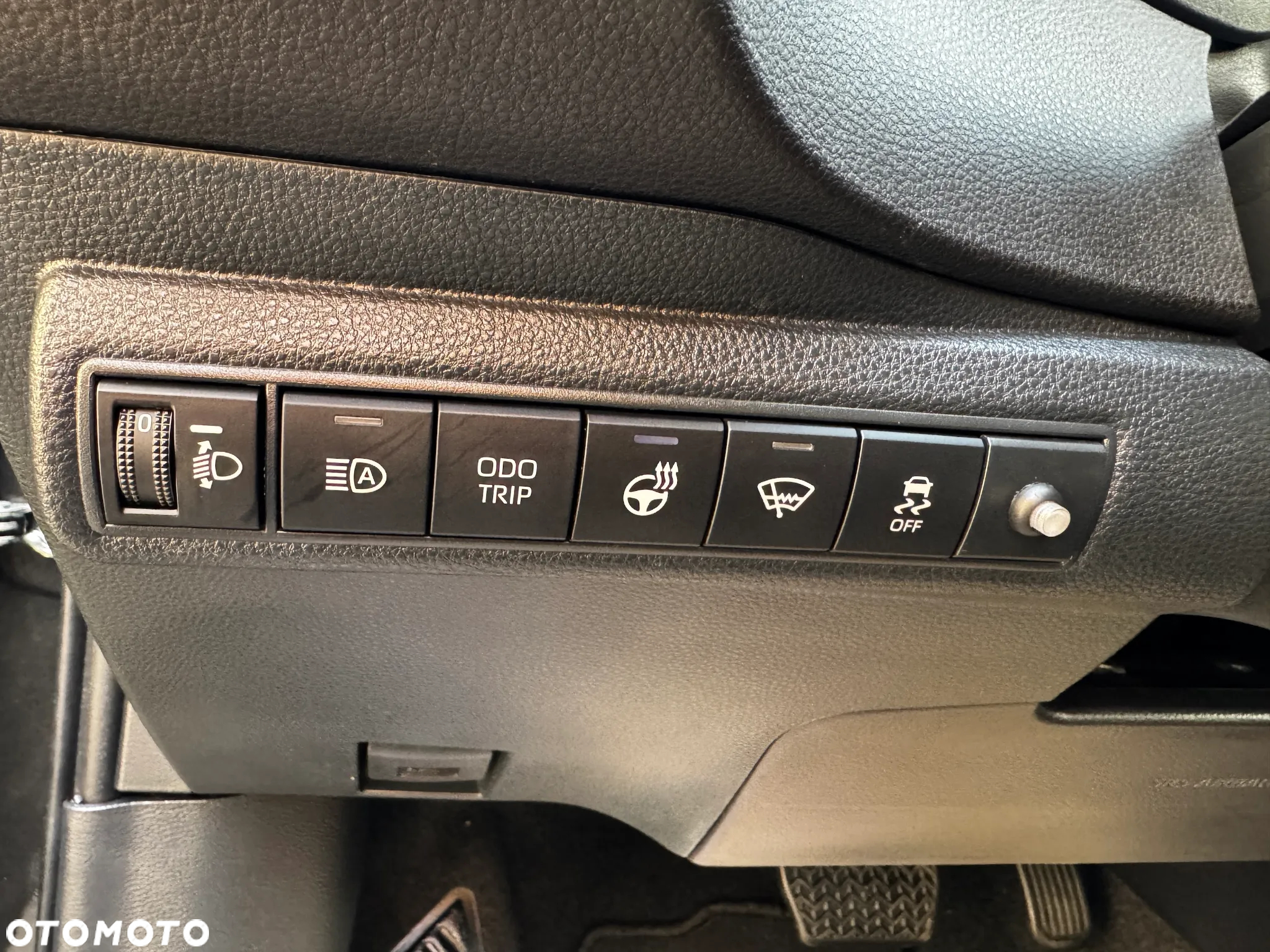 Toyota Corolla 1.8 Hybrid Executive - 21