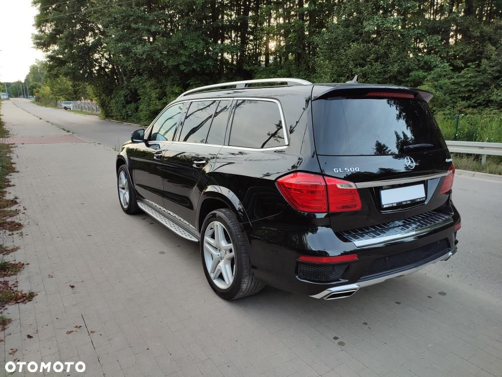Mercedes-Benz GL 500 4-Matic - 12