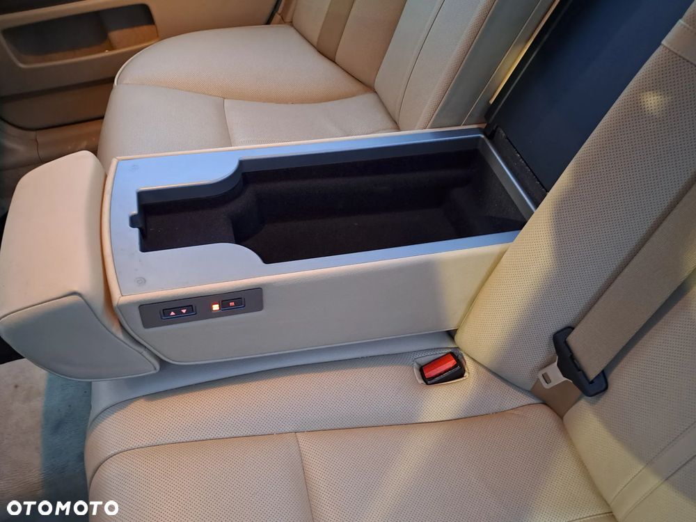 BMW Seria 7 730d - 26