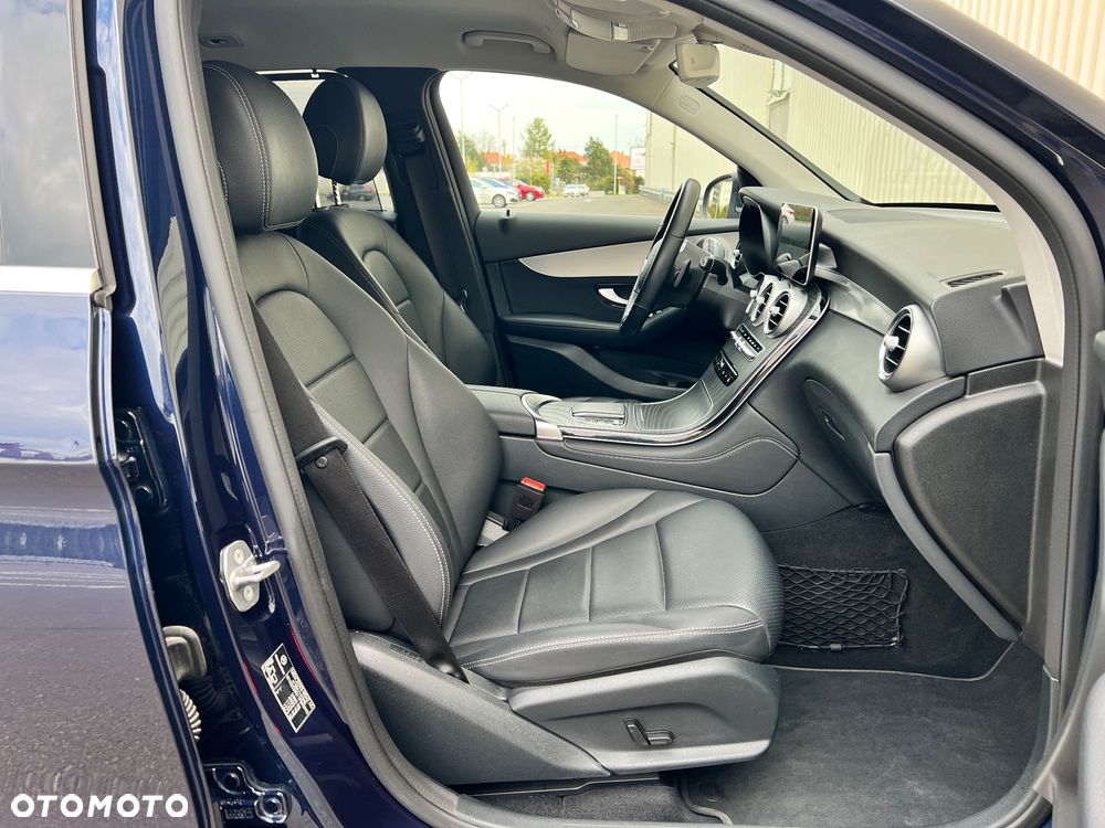 Mercedes-Benz GLC 200 4Matic 9G-TRONIC - 24