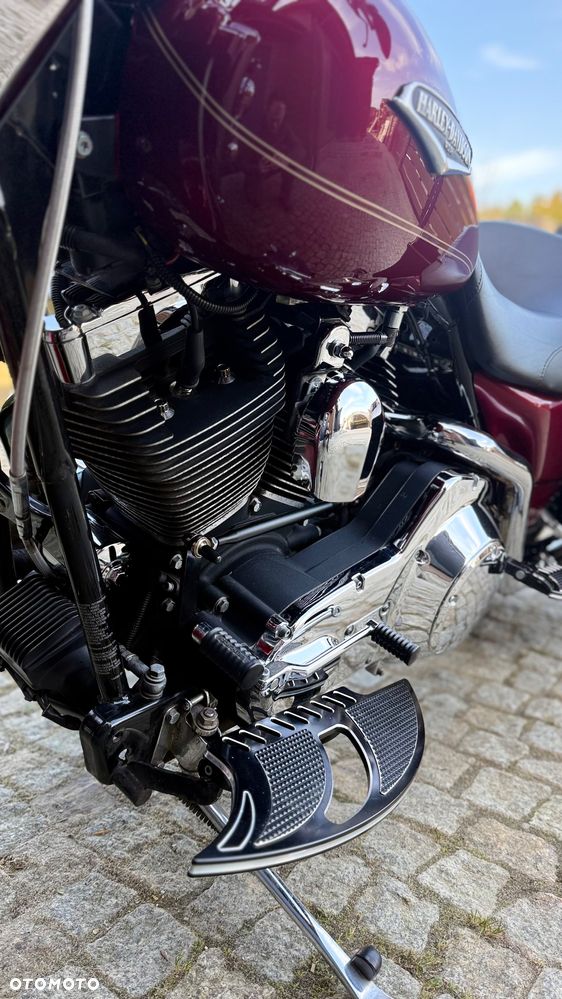 Harley-Davidson Touring Road King - 19