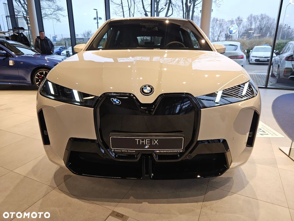BMW iX xDrive45 - 6