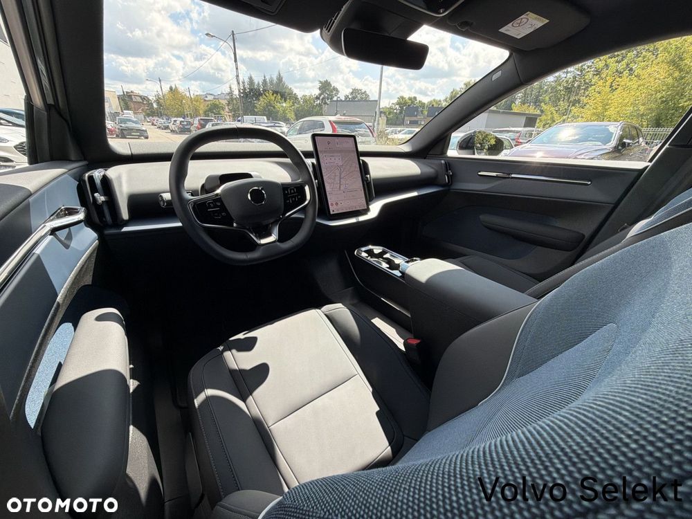 Volvo EX30 - 13