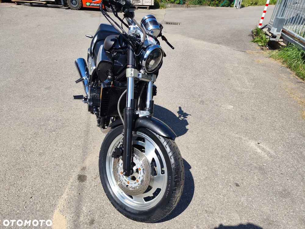 Yamaha Venture - 6