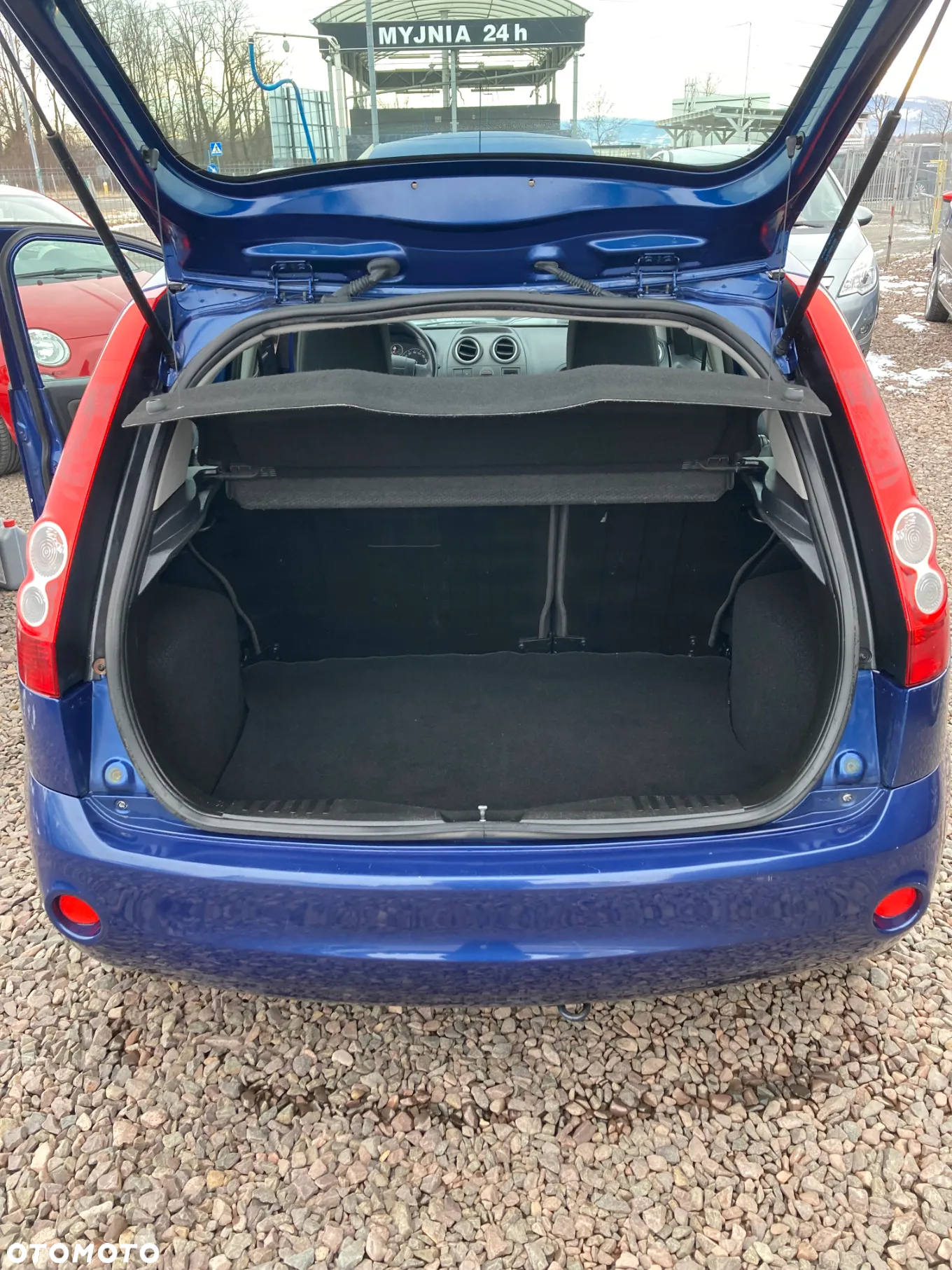 Ford Fiesta 1.4 Ambiente - 13