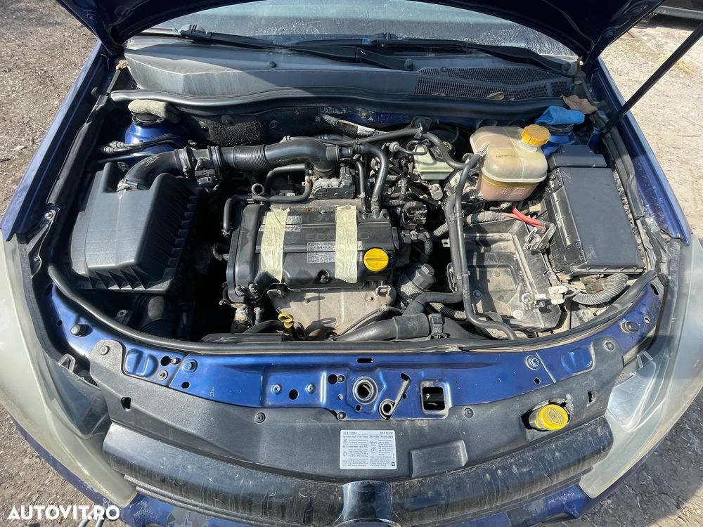 Dezmembrez Opel Astra H 1.4 Benzina - 6
