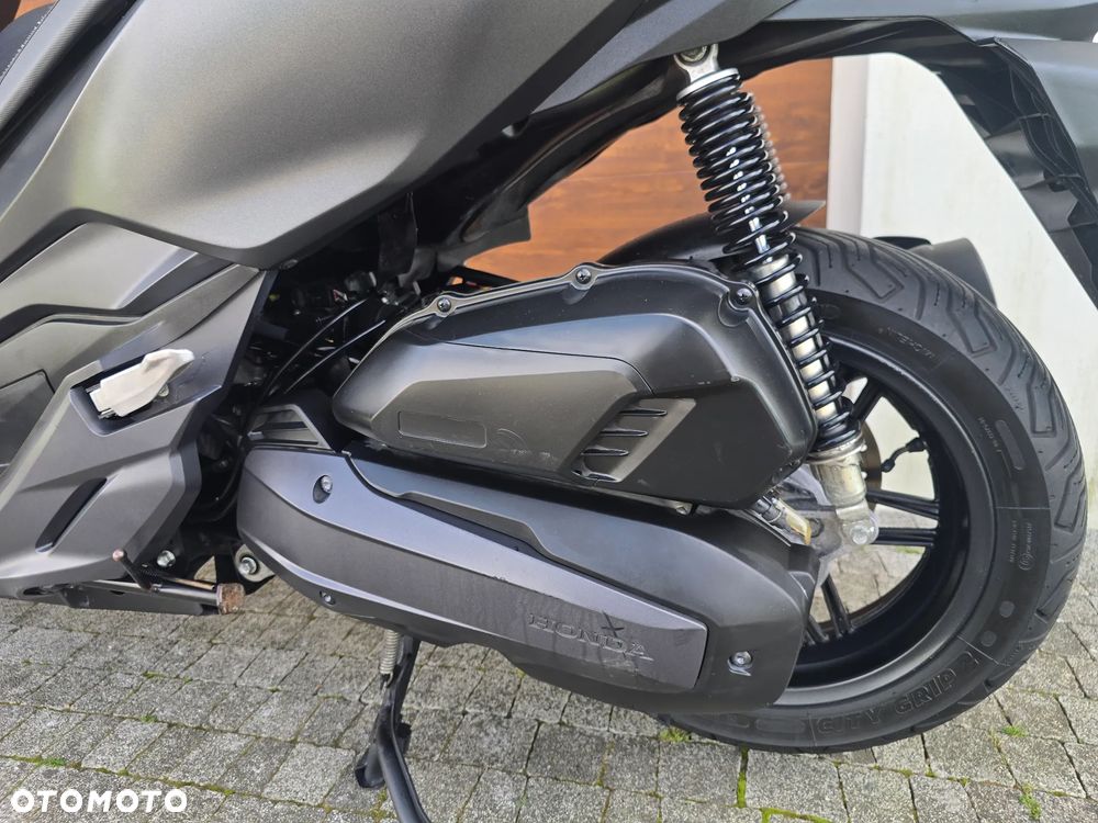 Honda NSS - 19