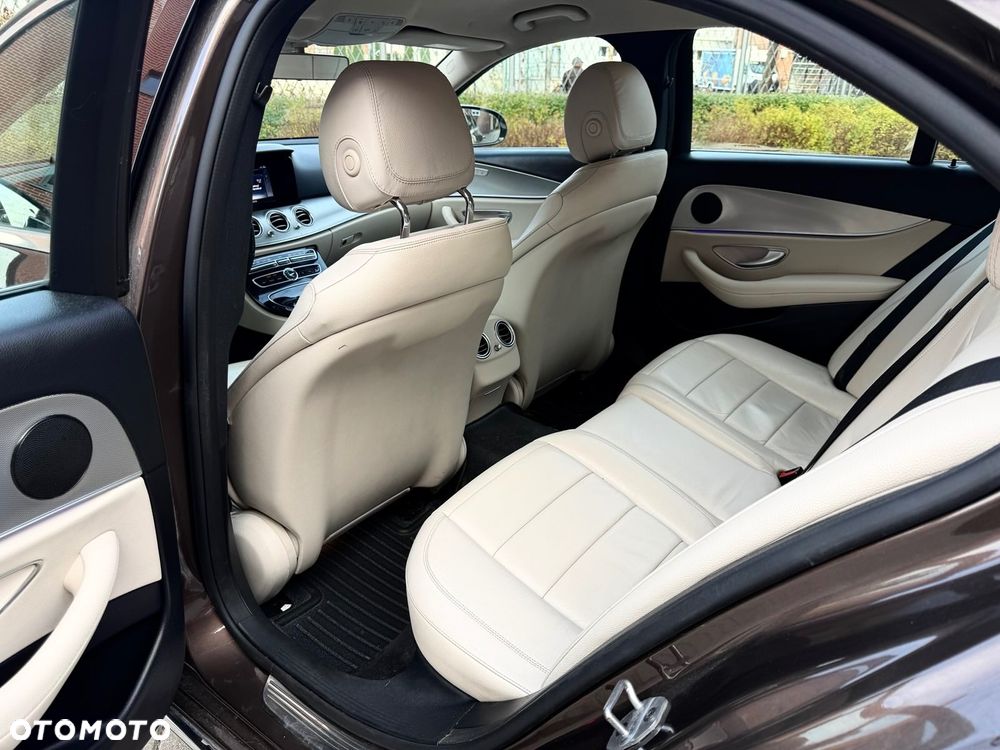 Mercedes-Benz Klasa E 200 d 9G-TRONIC - 8