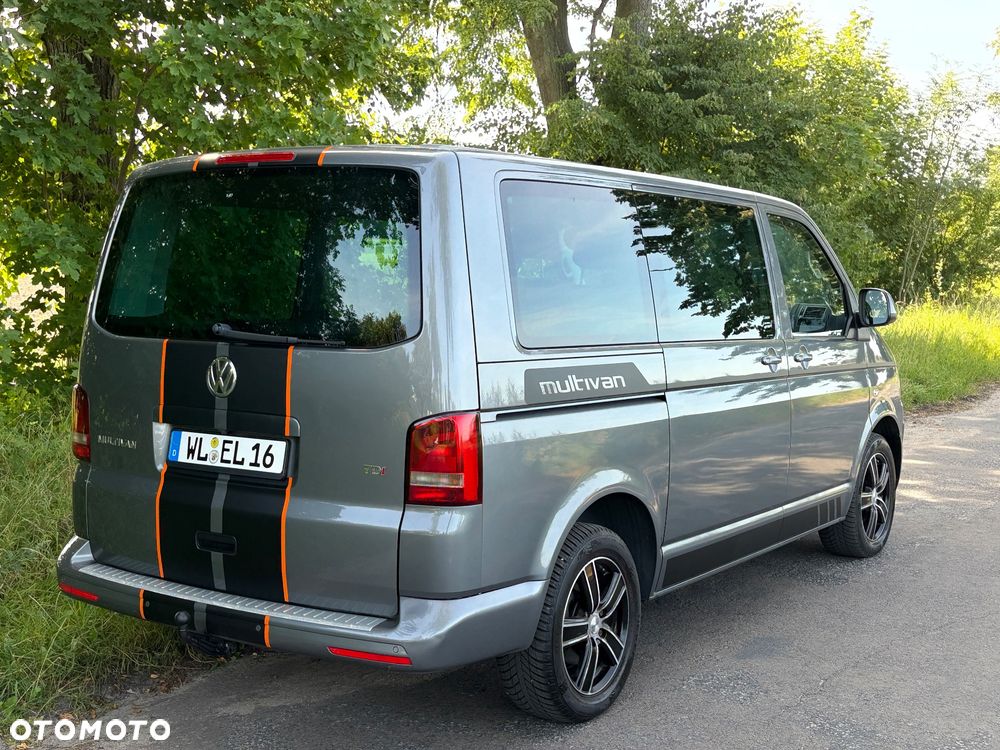 Volkswagen Multivan - 4