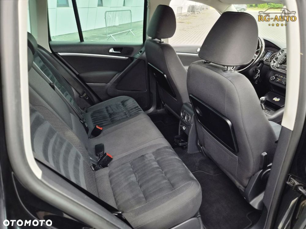 Volkswagen Tiguan - 32