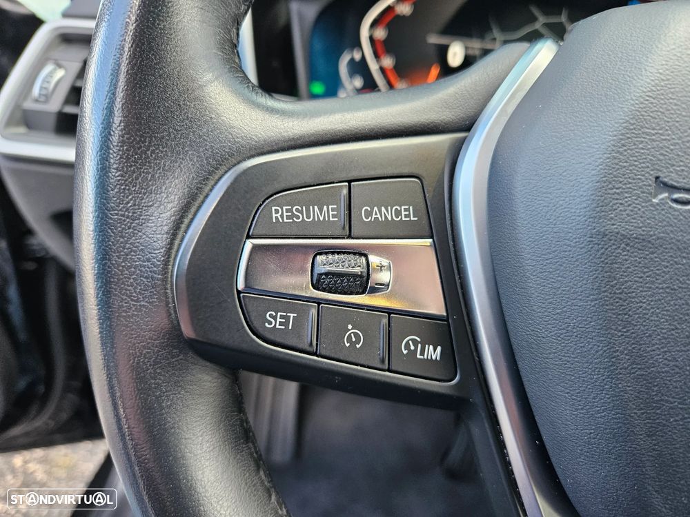 BMW 320 d Auto - 26