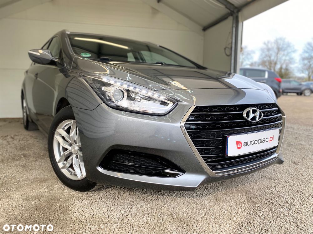 Hyundai i40 Kombi blue 1.6 Trend - 31