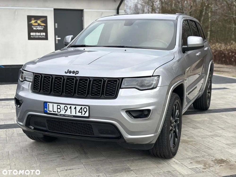 Jeep Grand Cherokee - 1