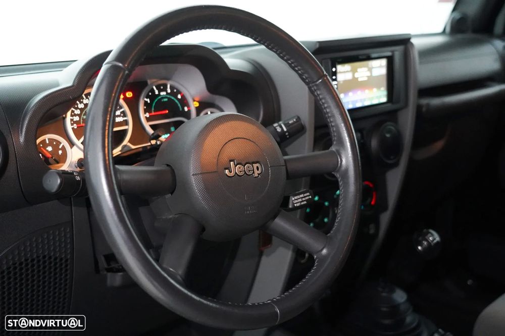 Jeep Wrangler - 6
