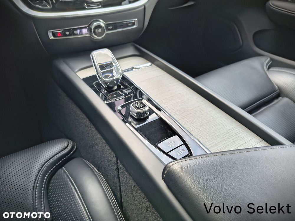 Volvo V60 Cross Country - 29