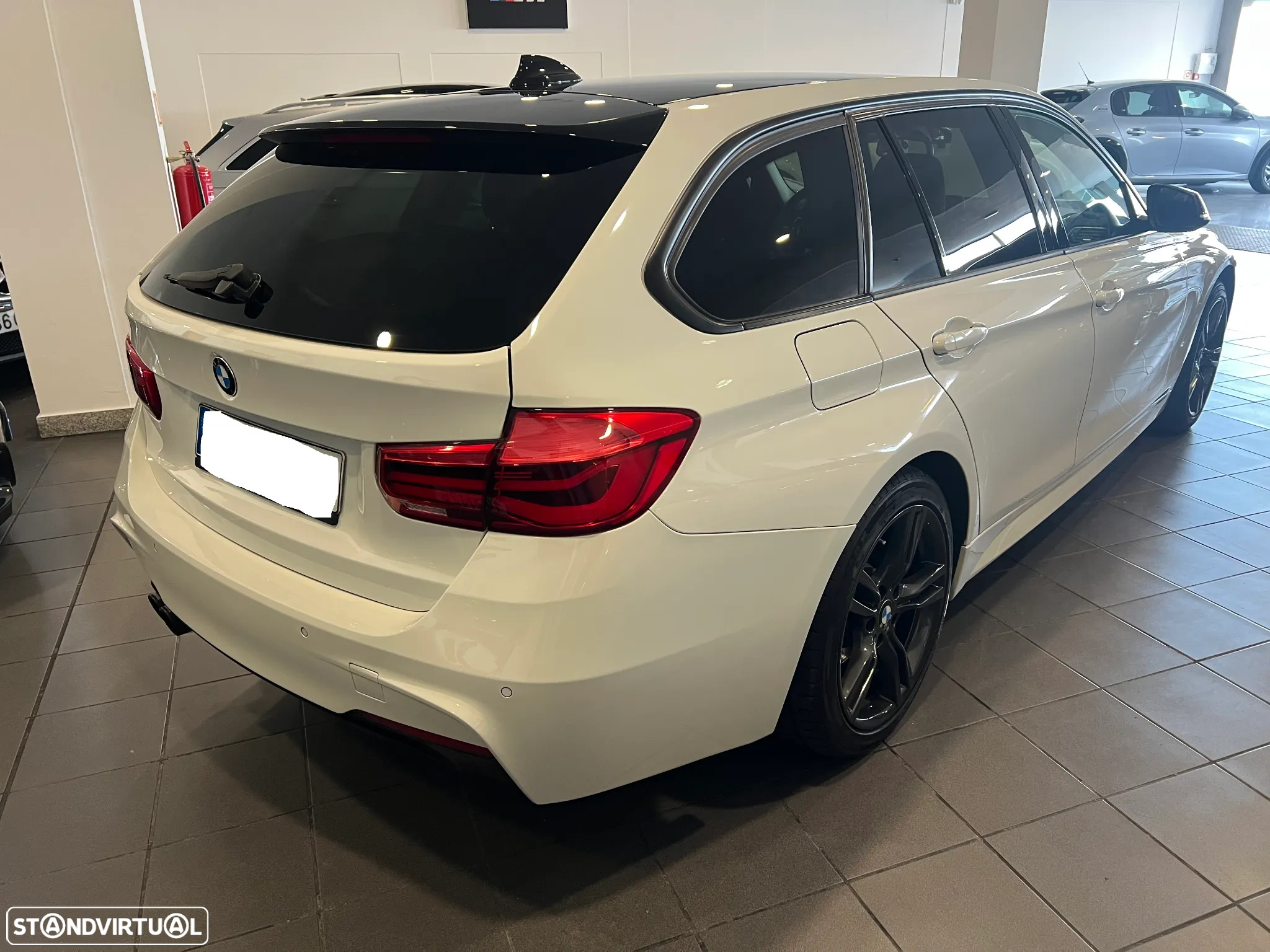 BMW 320 d Touring Aut. M Sport - 8