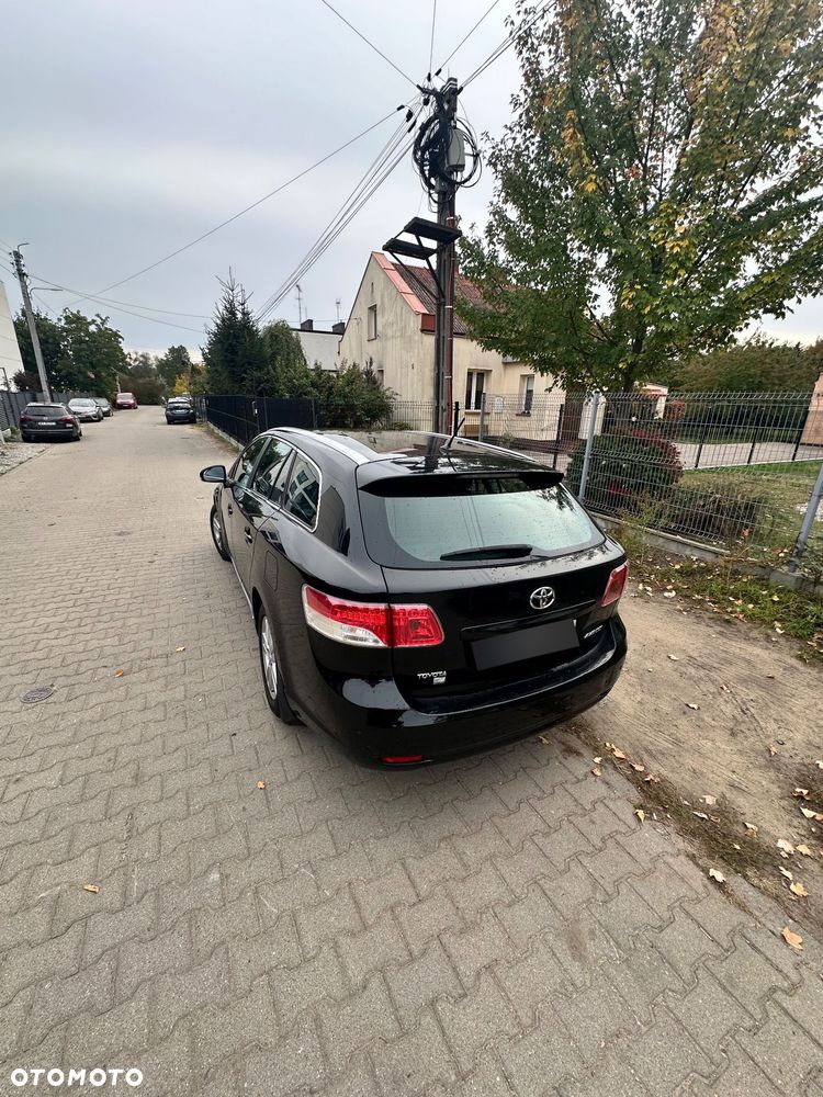 Toyota Avensis 1.8 Sol - 2