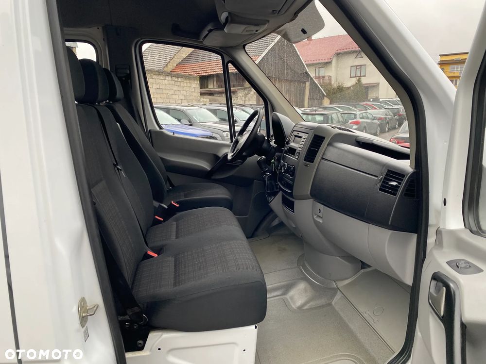 Mercedes-Benz SPRINTER - 10