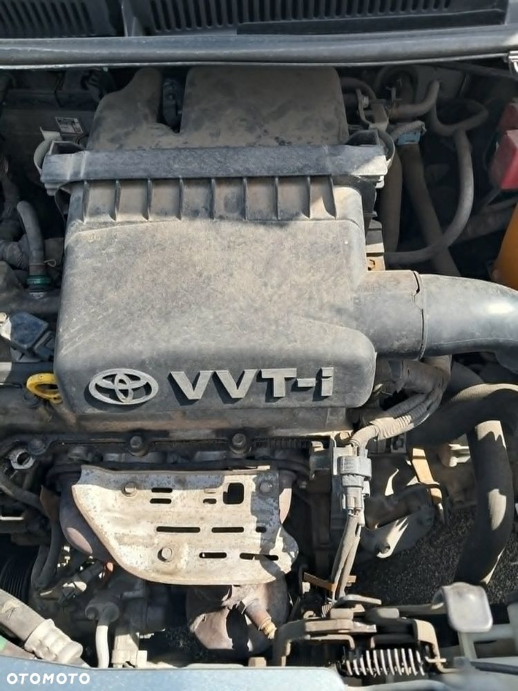 Toyota Yaris - 13