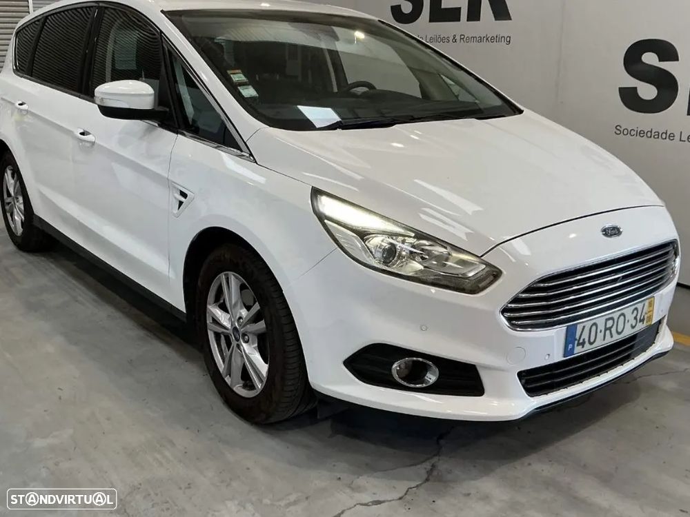 Ford S-Max - 12