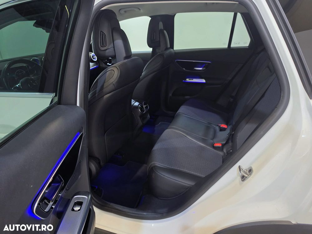 Mercedes-Benz GLC 220 d 4Matic 9G-TRONIC Edition Avantgarde - 23